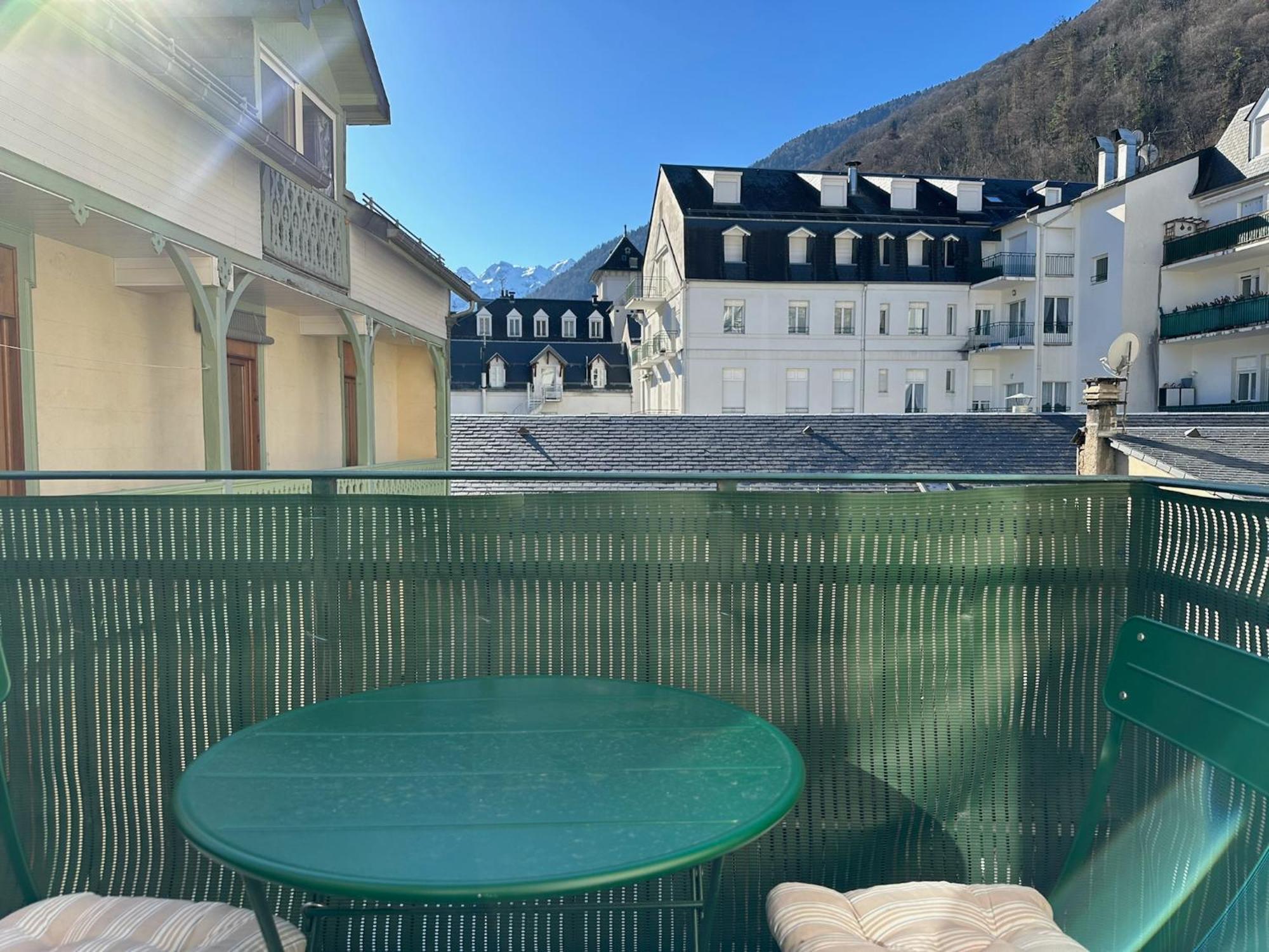 Sacaron24, T2 Bis, Centre Luchon, Wifi, Parking Apartamento *