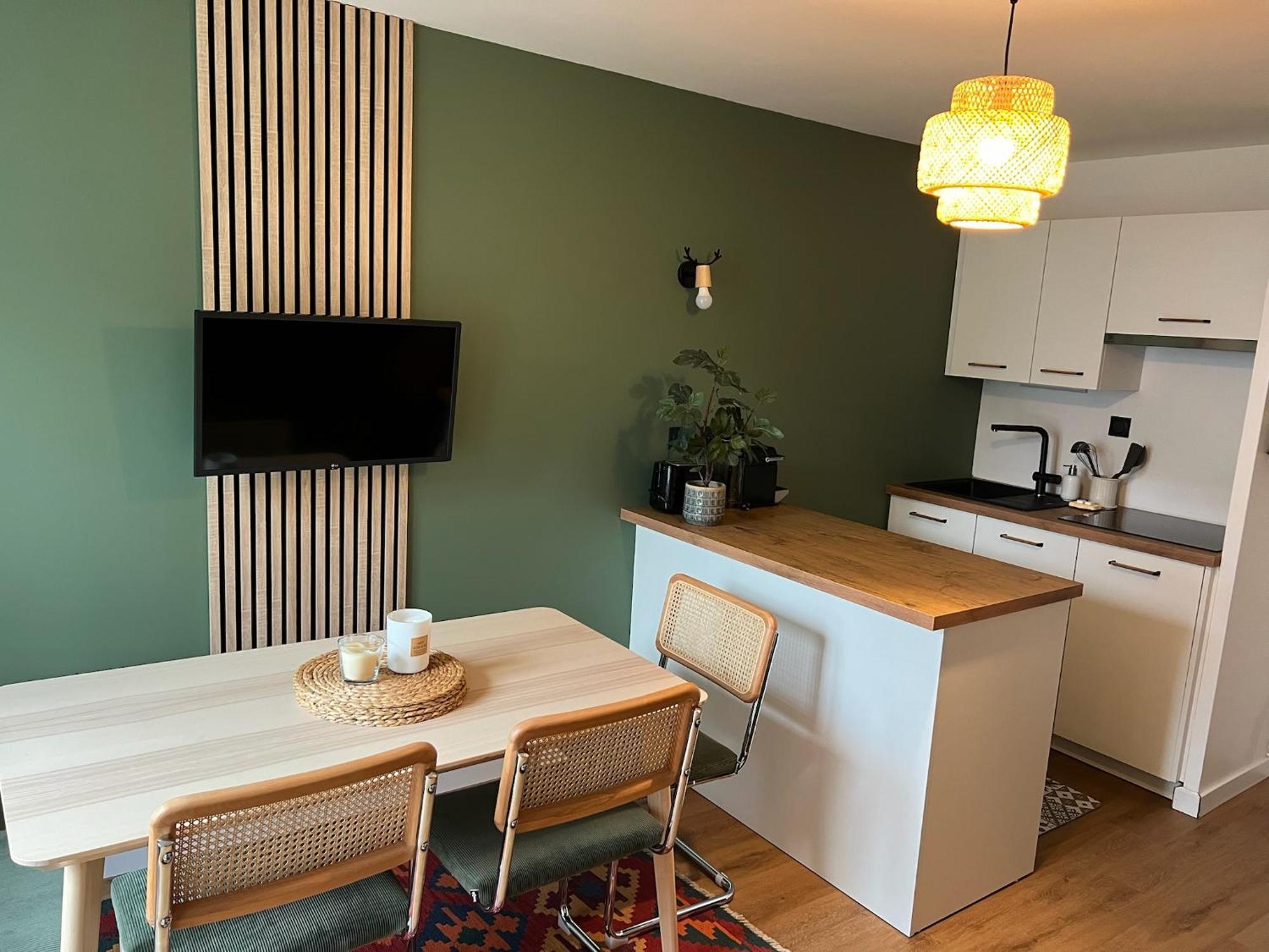 Sacaron24, T2 Bis, Centre Luchon, Wifi, Parking Appartement Bagnères-de-Luchon