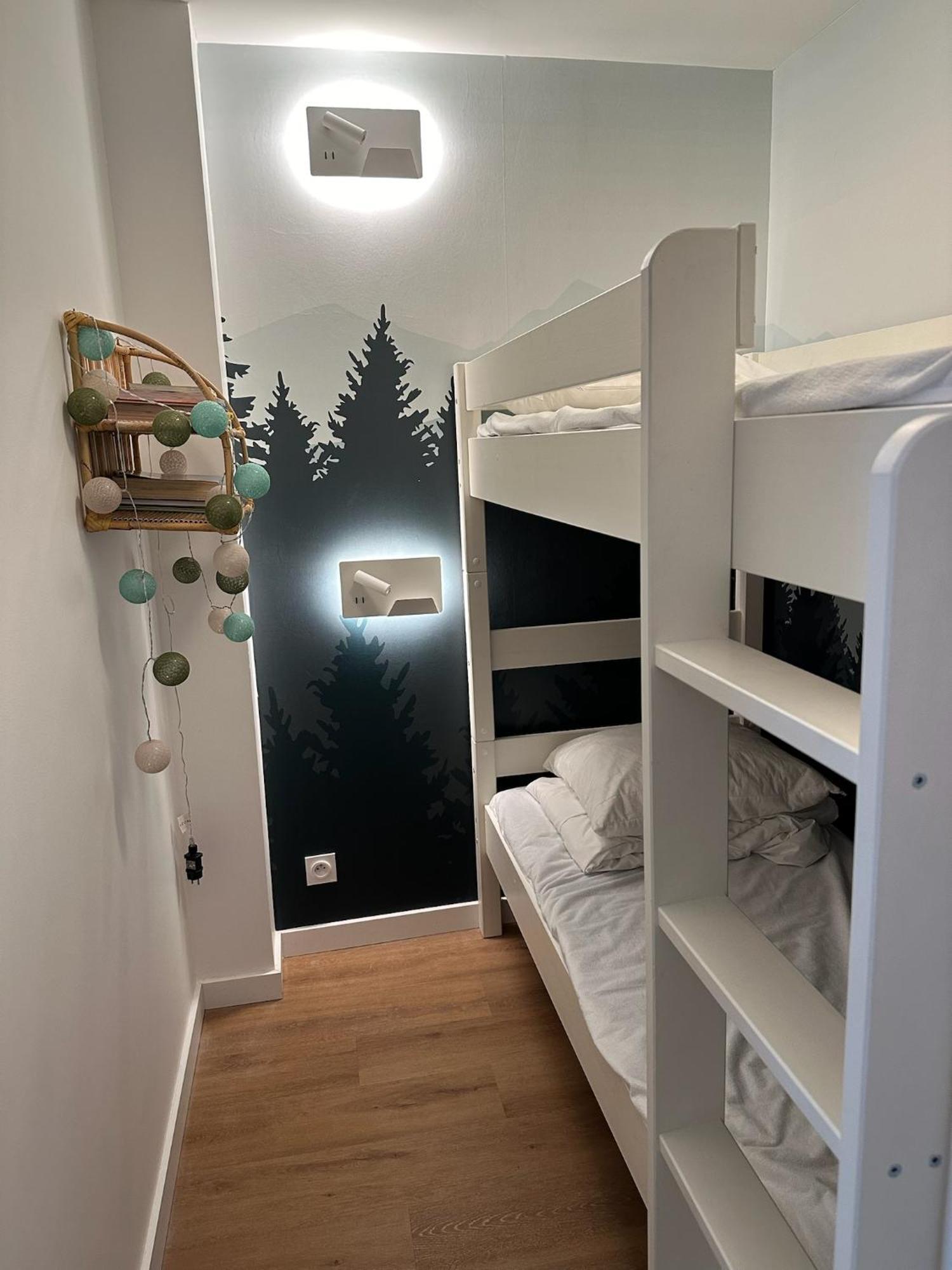 Appartement Sacaron24, T2 Bis, Centre Luchon, Wifi, Parking *